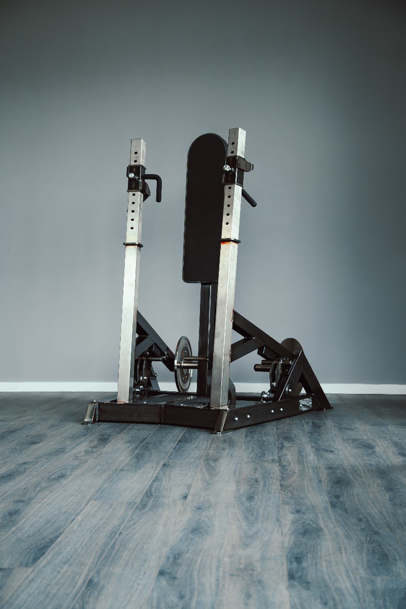 Watson Animal Converging Standing Chest Press -rintalihaslaite, säädettävillä kahvoilla ja itsenäisillä varsilla, kuntosalikäyttöön